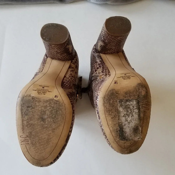 INC Snake Skin Style Women's Zip Ankle Boots 5M - Picture 8 of 8